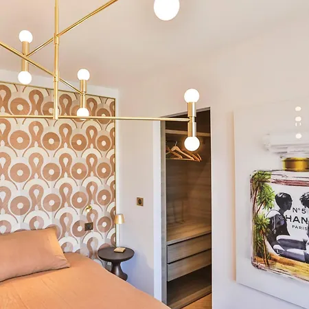 D'exception Avec Piscine, Proche De La *