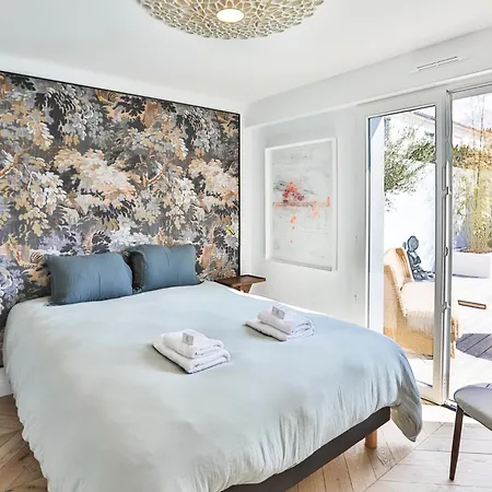 D'exception Avec Piscine, Proche De La Βίλα