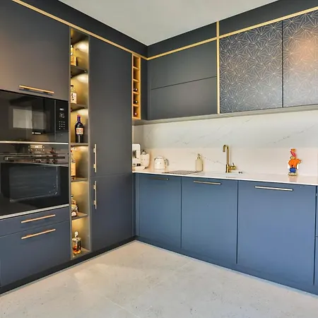 D'exception Avec Piscine, Proche De La *