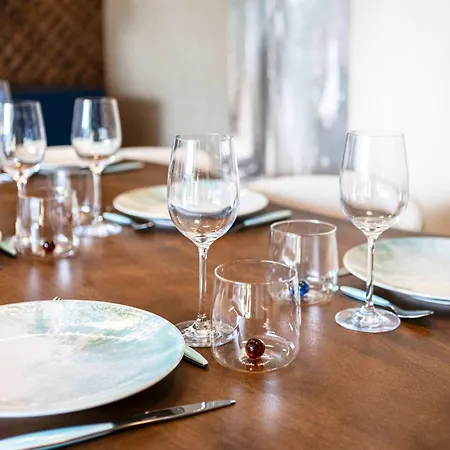 D'exception Avec Piscine, Proche De La Βίλα *