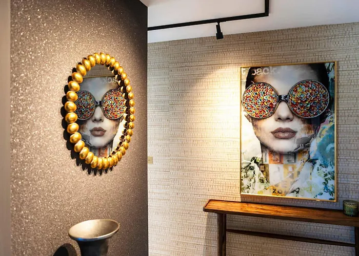 Βίλα D'exception Avec Piscine, Proche De La