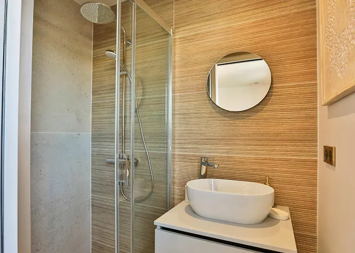 D'exception Avec Piscine, Proche De La *