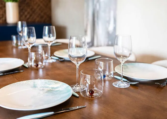 D'exception Avec Piscine, Proche De La Villa *